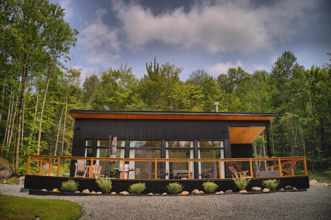 Kallm-Mont-Tremblant Chalet With Hot Tub, Pond & Beach On Private 7Acre Estate Lac-Superieur 외부 사진