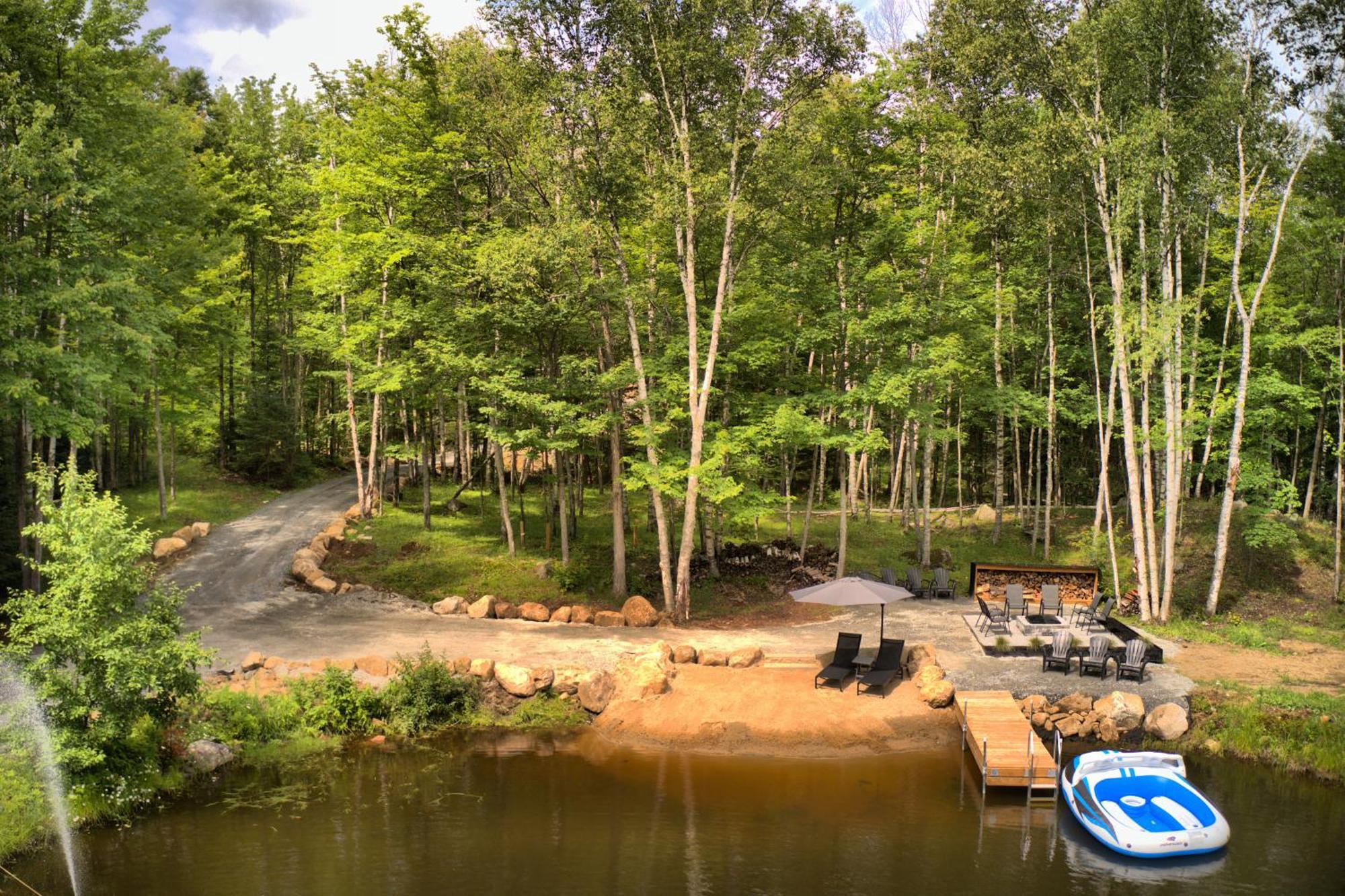 Kallm-Mont-Tremblant Chalet With Hot Tub, Pond & Beach On Private 7Acre Estate Lac-Superieur 외부 사진