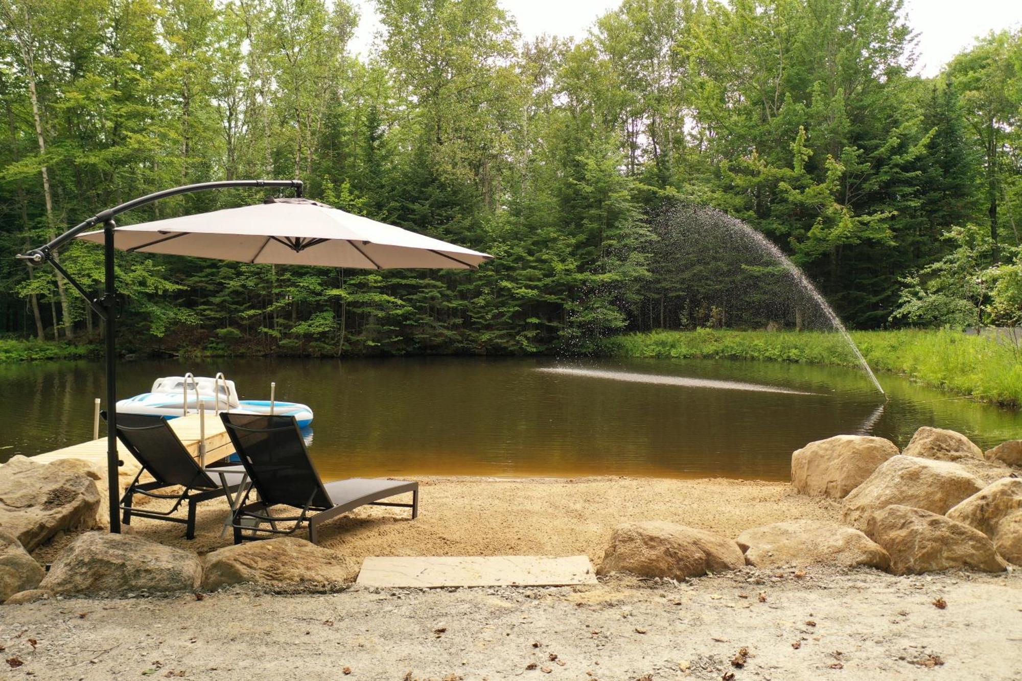 Kallm-Mont-Tremblant Chalet With Hot Tub, Pond & Beach On Private 7Acre Estate Lac-Superieur 외부 사진